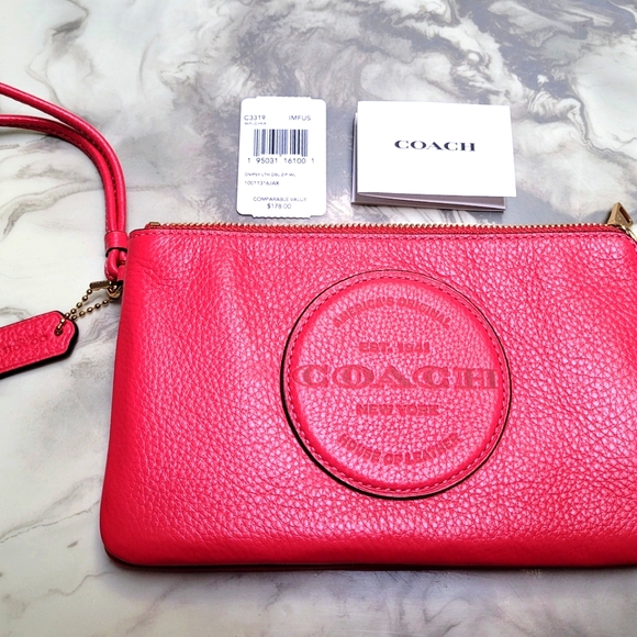 Coach wristlet hot pink color - Picture 1 of 6